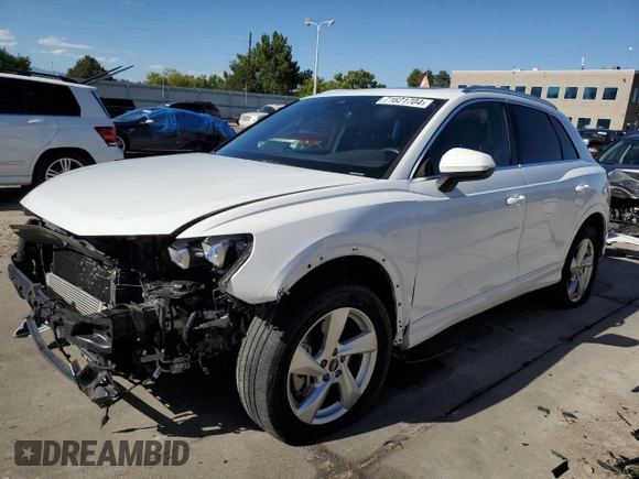 2021 Audi Q3 Premium z VIN WA1AUCF38M1067676, wystawiony jako Copart lot #71621704 z przebiegiem 77 395 mil mil oraz Szkoda całkowita • Salvage title. Historia ofert i sprzedaży dostępna na DreamBid. Obrazek 1.