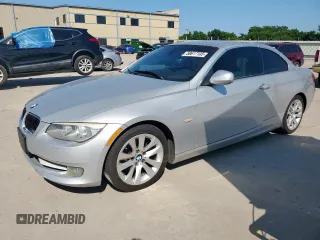 2012 BMW 3 Series 328i z VIN WBADW3C57CE821707, wystawiony jako Copart lot #58617105 z przebiegiem Nie podano mil oraz Czysty tytuł • Clean title. Historia ofert i sprzedaży dostępna na DreamBid. Obrazek 1.