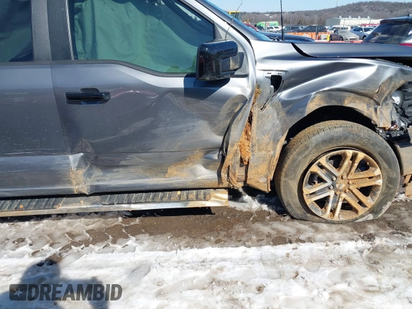 2021 Ford F-150 XL z VIN 1FTEW1C51MFC94173, wystawiony jako IAAI lot #41628222 z przebiegiem 23 266 mil mil oraz . Historia ofert i sprzedaży dostępna na DreamBid. Obrazek 6.