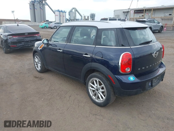 2015 MINI Countryman z VIN WMWZB3C56FWR44706, wystawiony jako IAAI lot #41921628 z przebiegiem 128 530 mil mil oraz . Historia ofert i sprzedaży dostępna na DreamBid. Obrazek 3.