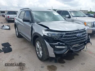 2023 Ford Explorer XLT z VIN 1FMSK7DH7PGC25301, wystawiony jako IAAI lot #42087005 z przebiegiem 10 105 mil mil oraz . Historia ofert i sprzedaży dostępna na DreamBid. Obrazek 1.