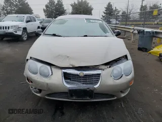 2002 Chrysler 300M M z VIN 2C3AE66G62H164613, wystawiony jako Copart lot #41501255 z przebiegiem 75 369 mil mil oraz Szkoda całkowita • Salvage title. Historia ofert i sprzedaży dostępna na DreamBid. Obrazek 5.
