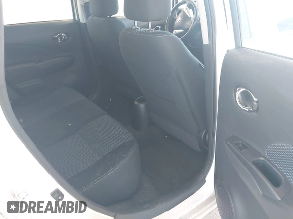 2015 Nissan Note S z VIN 3N1CE2CP8FL430215, wystawiony jako IAAI lot #42673875 z przebiegiem 68 379 mil mil oraz . Historia ofert i sprzedaży dostępna na DreamBid. Obrazek 8.