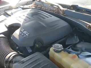 2012 Chrysler 300 S с VIN 2C3CCAGG1CH280657, выставлен на аукционе IAAI как лот 43516691 с пробегом 173 332 миль миль и . История ставок и продаж доступна на DreamBid. Изображение 12.