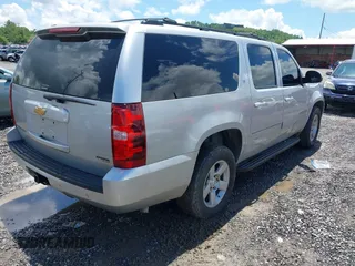 2012 Chevrolet Suburban LT z VIN 1GNSCJE01CR143982, wystawiony jako IAAI lot #42257552 z przebiegiem 202 973 mil mil oraz . Historia ofert i sprzedaży dostępna na DreamBid. Obrazek 4.