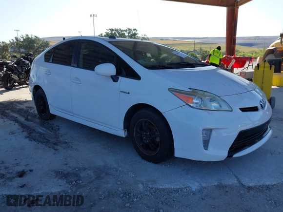2014 Toyota Prius Four with VIN JTDKN3DU7E0376226, listed as a IAAI auction lot 42066143 with Not Provided miles. Bid and sale history available at carsss.com. Image 1.