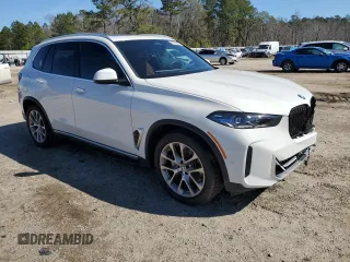 2025 BMW X5 xDrive40i with VIN 5UX23EU05S9Y55524, listed as a Copart auction lot 45135275 with 1,442 mi miles and Salvage Title. Bid and sale history available at carsss.com. Image 4.