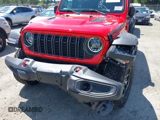 2025 Jeep Wrangler Rubicon with VIN 1C4PJXFN4SW573748, listed as a IAAI auction lot 42660183 with 763 mi miles and . Bid and sale history available at DreamBid. Image 20.