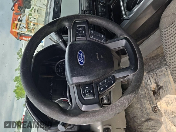 2018 Ford F-350 Platinum with VIN 1FT7W3B60JEB74705, listed as a IAAI auction lot 42679244 with 128,227 mi miles and . Bid and sale history available at DreamBid. Image 28.