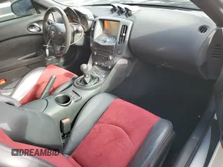 2017 Nissan 370Z z VIN JN1AZ4EH0HM954013, wystawiony jako Copart lot #43855725 z przebiegiem 22 607 mil mil oraz Szkoda całkowita • Salvage title. Historia ofert i sprzedaży dostępna na DreamBid. Obrazek 8.