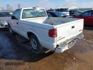 2000 GMC Sonoma with VIN 1GTCS1449Y8105403, listed as a IAAI auction lot 41629195 with 234,069 mi miles. Bid and sale history available at carsss.com. Image 3.