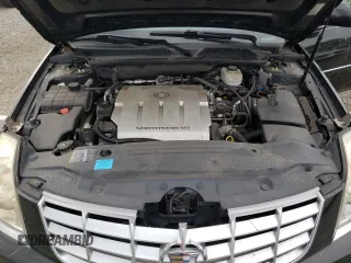 2009 Cadillac DTS Professional Limousine z VIN 1GEEK90Y89U550148, wystawiony jako Copart lot #79937134 z przebiegiem 25 996 mil mil oraz Szkody całkowita. Historia ofert i sprzedaży dostępna na DreamBid. Obrazek 12.
