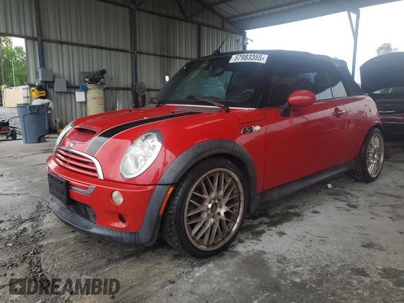 2005 MINI Convertible S с VIN WMWRH334X5TF82551, выставлен на аукционе Copart как лот 57983355 с пробегом 73 885 миль миль и Списание • Salvage title. История ставок и продаж доступна на DreamBid. Изображение 1.
