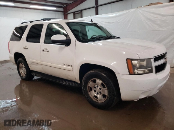 2008 Chevrolet Tahoe 2LT z VIN 1GNFC13078R152116, wystawiony jako Copart lot #42241295 z przebiegiem 224 882 mil mil oraz Czysty tytuł • Clean title. Historia ofert i sprzedaży dostępna na DreamBid. Obrazek 4.