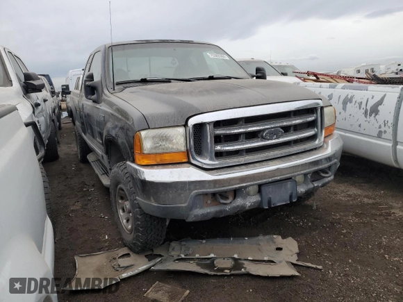 2001 Ford F-350 XL with VIN 1FTSX31F81EA54725, listed as a Copart auction lot 75389384 with 355,047 mi miles and Salvage Title. Bid and sale history available at DreamBid. Image 4.