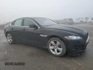 2018 Jaguar XF 25t with VIN SAJBR4FX9JCY69711, listed as a Copart auction lot 83402824 with 80,858 mi miles and Salvage Title. Bid and sale history available at carsss.com. Image 4.