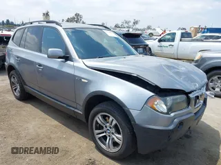 2005 BMW X3 3.0i z VIN WBXPA934X5WD04512, wystawiony jako IAAI lot #42138621 z przebiegiem 156 197 mil mil oraz . Historia ofert i sprzedaży dostępna na DreamBid. Obrazek 1.