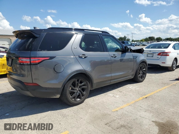 2019 Land Rover Discovery HSE with VIN SALRR2RVXK2406889, listed as a Copart auction lot 70643184 with Not Provided miles and Salvage Title. Bid and sale history available at carsss.com. Image 3.