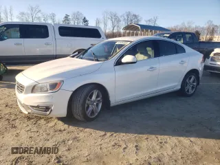 2015 Volvo S60 T5 Drive-E Platinum with VIN YV140MFM7F1362763, listed as a Copart auction lot 42694905 with 123,521 mi miles and Salvage Title. Bid and sale history available at carsss.com. Image 1.