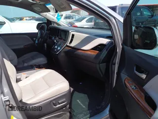 2016 Toyota Sienna XLE with VIN 5TDYK3DC5GS763674, listed as a IAAI auction lot 42035115 with 133,120 mi miles. Bid and sale history available at carsss.com. Image 5.