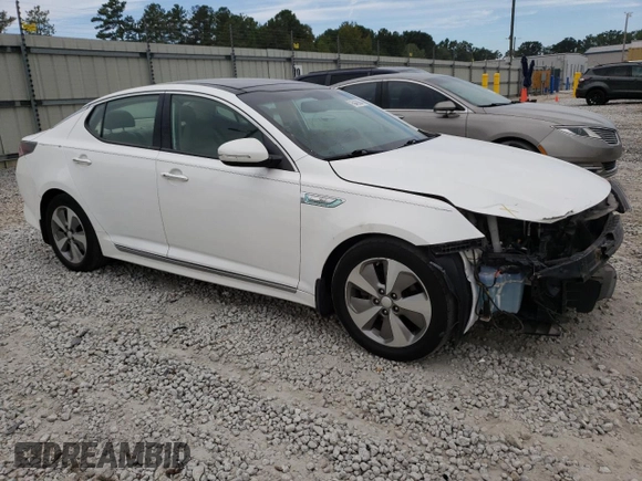 2014 Kia Optima Hybrid EX with VIN KNAGN4AD8E5073925, listed as a Copart auction lot 70469084 with 97,290 mi miles and Salvage Title. Bid and sale history available at carsss.com. Image 4.