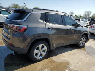 2018 Jeep Compass Latitude z VIN 3C4NJCBB4JT181594, wystawiony jako Copart lot #51822125 z przebiegiem 90 557 mil mil oraz Szkoda całkowita • Salvage title. Historia ofert i sprzedaży dostępna na DreamBid. Obrazek 3.