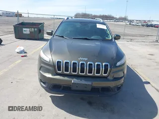 2015 Jeep Cherokee North with VIN 1C4PJMCS9FW588826, listed as a IAAI auction lot 41952883 with 145,586 mi miles. Bid and sale history available at carsss.com. Image 20.