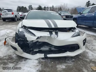 2017 Toyota 86 with VIN JF1ZNAA12H8708632, listed as a Copart auction lot 40868004 with 47,879 mi miles and Non Repairable. Bid and sale history available at carsss.com. Image 5.