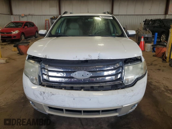 2008 Ford Taurus X Eddie Bauer with VIN 1FMDK07W28GA38429, listed as a Copart auction lot 52306605 with 135,660 mi miles and Salvage title. Bid and sale history available at DreamBid. Image 5.