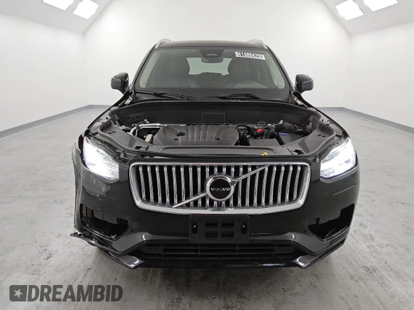2024 Volvo XC90 Core Bright Theme with VIN YV4L12PK7R1189537, listed as a Copart auction lot 41489425 with 7,760 mi miles and Clean Title. Bid and sale history available at carsss.com. Image 5.