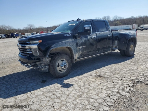 2021 Chevrolet Silverado 3500HD High Country with VIN 1GC4YVEY6MF208764, listed as a Copart auction lot 47493494 with 105,655 mi miles and Salvage Title. Bid and sale history available at carsss.com. Image 1.