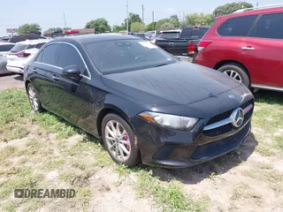 2019 Mercedes-Benz A 220 z VIN WDD3G4EB2KW002509, wystawiony jako IAAI lot #41923586 z przebiegiem Nie podano mil oraz . Historia ofert i sprzedaży dostępna na DreamBid. Obrazek 1.