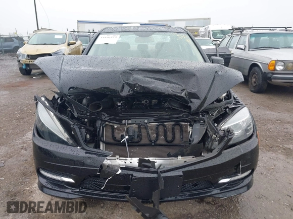 2011 Mercedes-Benz C-Class C 300 Sport with VIN WDDGF8BBXBR160983, listed as a IAAI auction lot 41996335 with 63,846 mi miles. Bid and sale history available at carsss.com. Image 12.