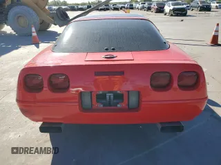 1996 Chevrolet Corvette z VIN 1G1YY22P2T5120318, wystawiony jako Copart lot #80944224 z przebiegiem 90 625 mil mil oraz Szkoda całkowita • Salvage title. Historia ofert i sprzedaży dostępna na DreamBid. Obrazek 6.