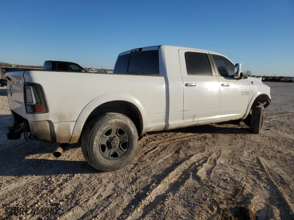 2015 Ram 2500 Laramie with VIN 3C6UR5NL6FG552735, listed as a Copart auction lot 41956485 with 284,745 mi miles and Salvage Title. Bid and sale history available at carsss.com. Image 3.