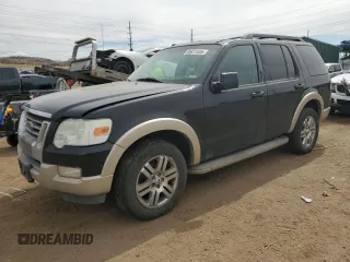 2010 Ford Explorer Eddie Bauer z VIN 1FMEU7E83AUA53122, wystawiony jako Copart lot #50611445 z przebiegiem 220 384 mil mil oraz Szkody całkowita. Historia ofert i sprzedaży dostępna na DreamBid. Obrazek 1.