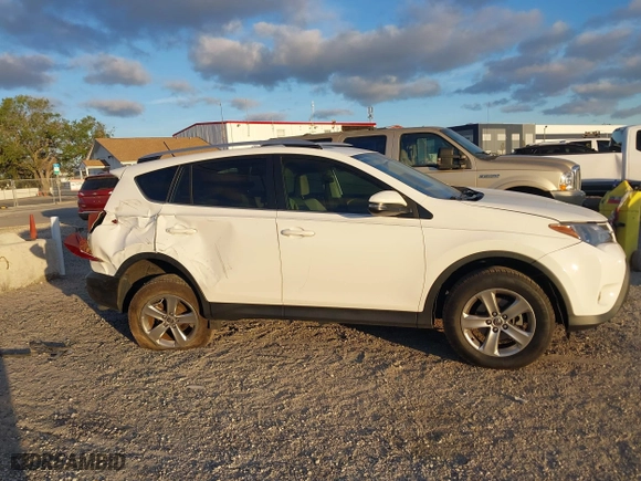 2015 Toyota RAV4 XLE with VIN JTMWFREV4FD069471, listed as a IAAI auction lot 41854384 with 168,663 mi miles. Bid and sale history available at carsss.com. Image 13.