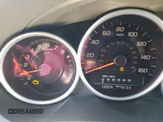 2011 Acura RL Technology with VIN JH4KB2F61BC000440, listed as a Copart auction lot 88256885 with 123,276 mi miles and Salvage Title. Bid and sale history available at DreamBid. Image 9.