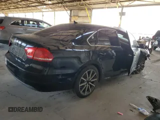 2013 Volkswagen Passat SE z VIN 1VWBP7A39DC076081, wystawiony jako Copart lot #57167695 z przebiegiem Nie podano mil oraz Szkoda całkowita • Salvage title. Historia ofert i sprzedaży dostępna na DreamBid. Obrazek 3.