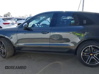 2020 Porsche Macan S z VIN WP1AB2A59LLB32454, wystawiony jako IAAI lot #42498723 z przebiegiem 80 720 mil mil oraz . Historia ofert i sprzedaży dostępna na DreamBid. Obrazek 15.
