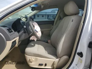 2011 Ford Fusion SE with VIN 3FAHP0HA8BR271747, listed as a Copart auction lot 49975735 with 154,136 mi miles and Salvage Title. Bid and sale history available at carsss.com. Image 7.