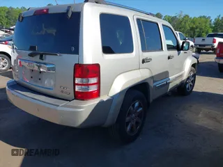 2008 Jeep Liberty Limited with VIN 1J8GN58K98W171463, listed as a IAAI auction lot 42117347 with 62,016 mi miles and . Bid and sale history available at carsss.com. Image 4.