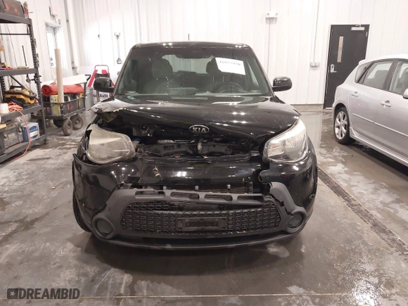 2015 Kia Soul with VIN KNDJN2A2XF7117795, listed as a IAAI auction lot 41977970 with 139,025 mi miles. Bid and sale history available at carsss.com. Image 12.