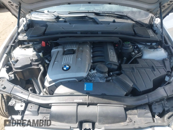 2006 BMW 3 Series 325i with VIN WBAVB13546KX39735, listed as a IAAI auction lot 42079598 with 86,449 mi miles and . Bid and sale history available at carsss.com. Image 10.