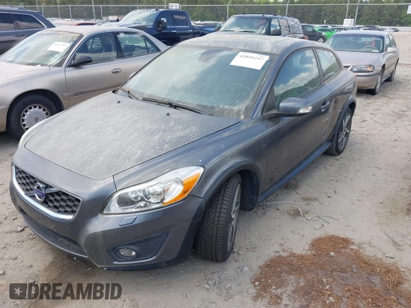 2013 Volvo C30 T5 with VIN YV1672MK1D2309946, listed as a IAAI auction lot 42059297 with 96,085 mi miles and . Bid and sale history available at DreamBid. Image 17.