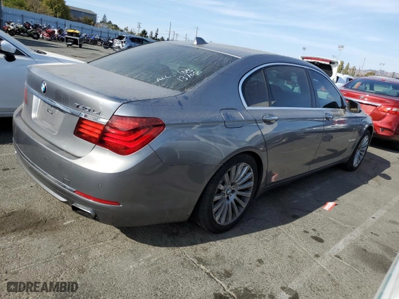 2013 BMW 7 Series 740Li with VIN WBAYE4C59DD137050, listed as a Copart auction lot 71686644 with 140,685 mi miles and Clean Title. Bid and sale history available at carsss.com. Image 3.