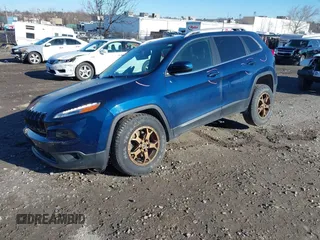 2018 Jeep Cherokee Latitude Plus with VIN 1C4PJMLX2JD545901, listed as a IAAI auction lot 41772981 with Not Provided miles. Bid and sale history available at carsss.com. Image 18.