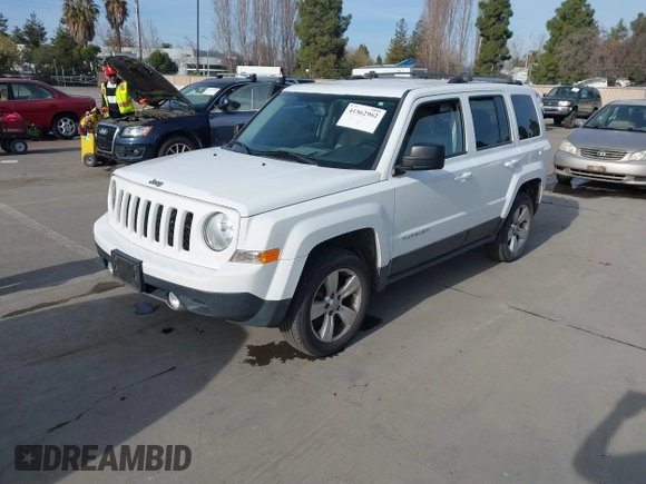 2015 Jeep Patriot Limited with VIN 1C4NJRCB0FD188394, listed as a IAAI auction lot 41562962 with 173,261 mi miles and . Bid and sale history available at DreamBid. Image 17.