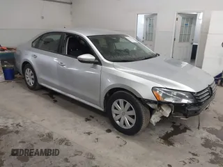 2012 Volkswagen Passat S z VIN 1VWAP7A39CC040885, wystawiony jako IAAI lot #41565544 z przebiegiem 94 113 mil mil oraz . Historia ofert i sprzedaży dostępna na DreamBid. Obrazek 1.