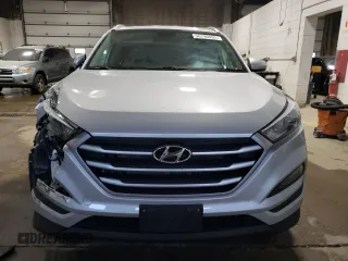 2018 Hyundai Tucson SEL z VIN KM8J3CA4XJU716201, wystawiony jako Copart lot #56790405 z przebiegiem 107 639 mil mil oraz Szkoda całkowita • Salvage title. Historia ofert i sprzedaży dostępna na DreamBid. Obrazek 5.